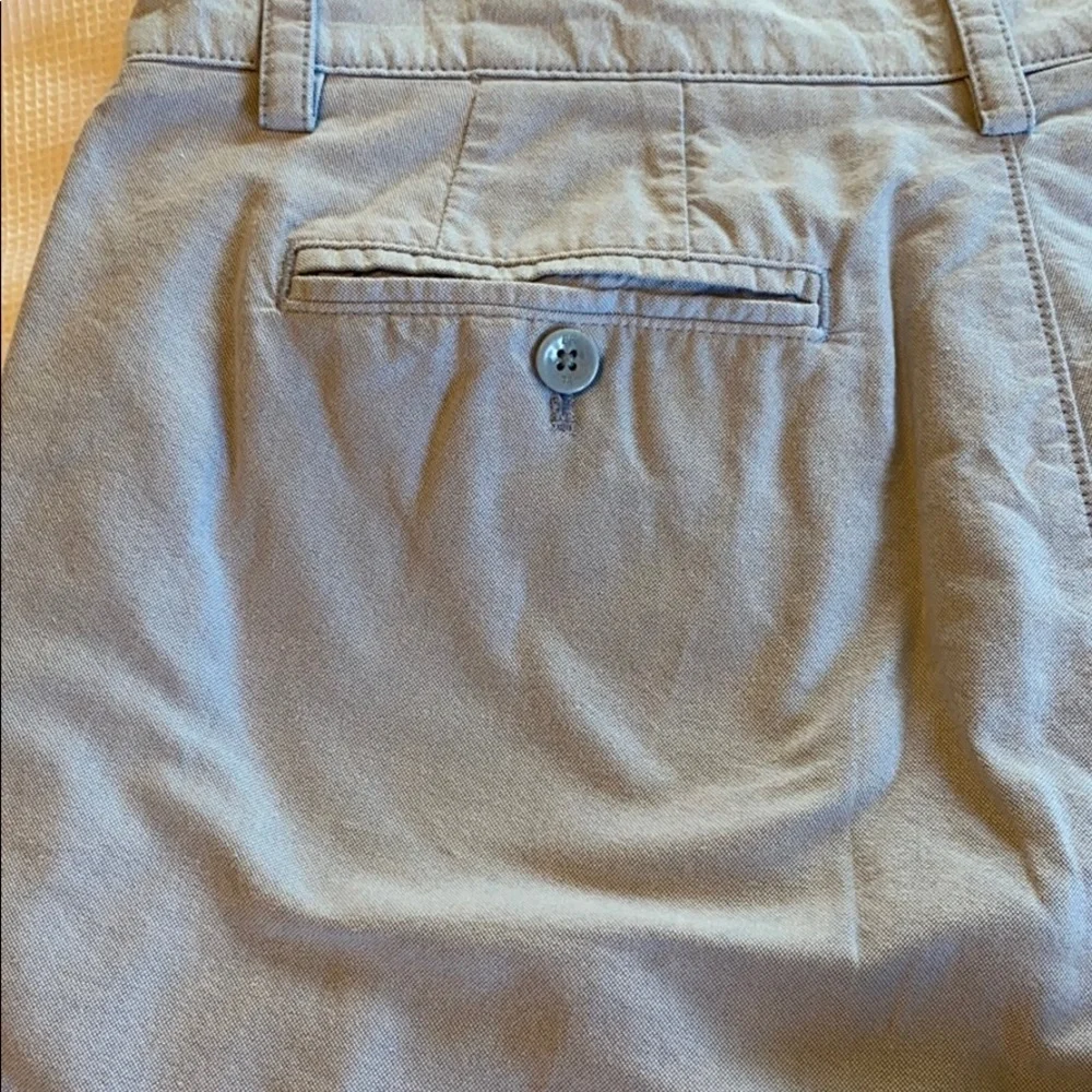 Banana Republic shorts size 34 light blue